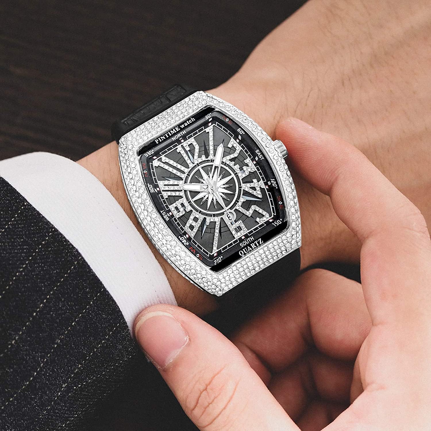 Luxury Diamond Dial Leather Strap Quartz Mens Watch W1000 Luxury Diamond Dial Leather Strap Quartz Mens Watch W1000