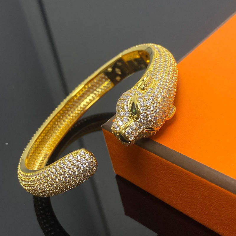 Bracelet Double Gold Diamonds DN20456 - TUZZUT Qatar Online Shopping