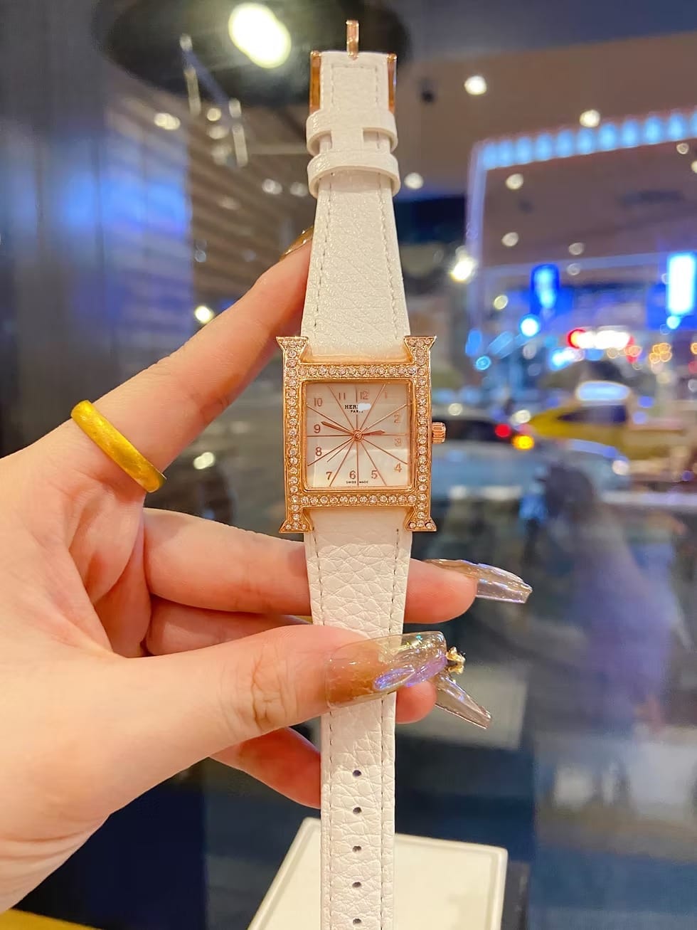 Luxury Womens Watches W1019 Luxury Womens Watches W1019