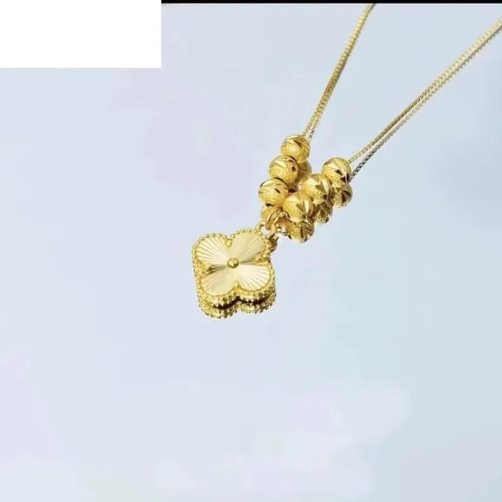 Four-Leaf Clover Pendant Necklace PN332 - TUZZUT Qatar Online Shopping