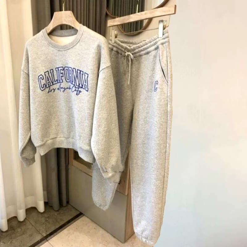 2 Pcs Women's Long Sleeve Letter/Number Pants Set 494920 2 Pcs Women's Long Sleeve Letter/Number Pants Set 494920