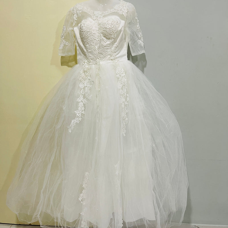 Brides Ball Gowns Lace Embroidery Half Sleeve Fashion Classic V Neck Wedding Dresses S47435 - TUZZUT Qatar Online Shopping