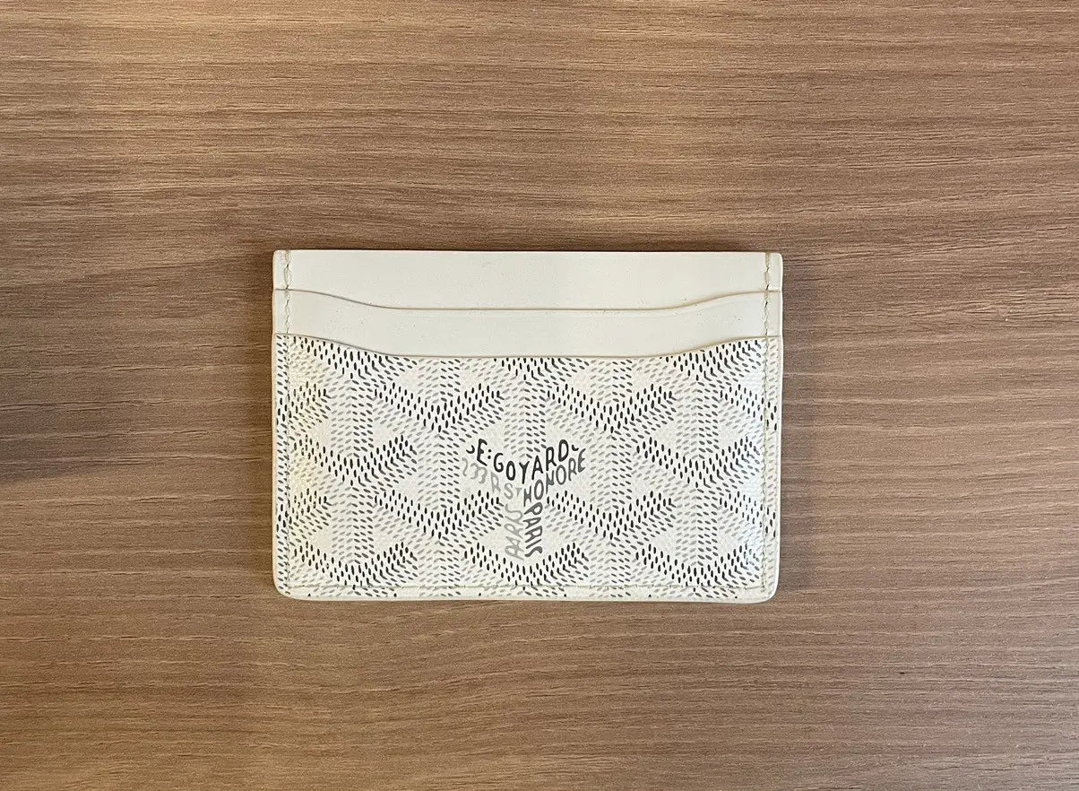 White Card Holder G74 White Card Holder G74