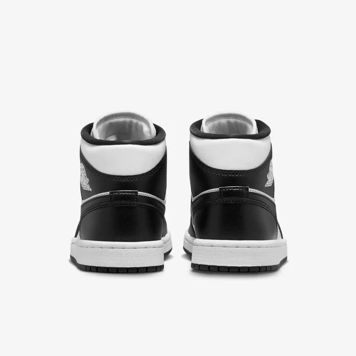 White-on-White Black Classic Shoes BV1111 White-on-White Black Classic Shoes BV1111