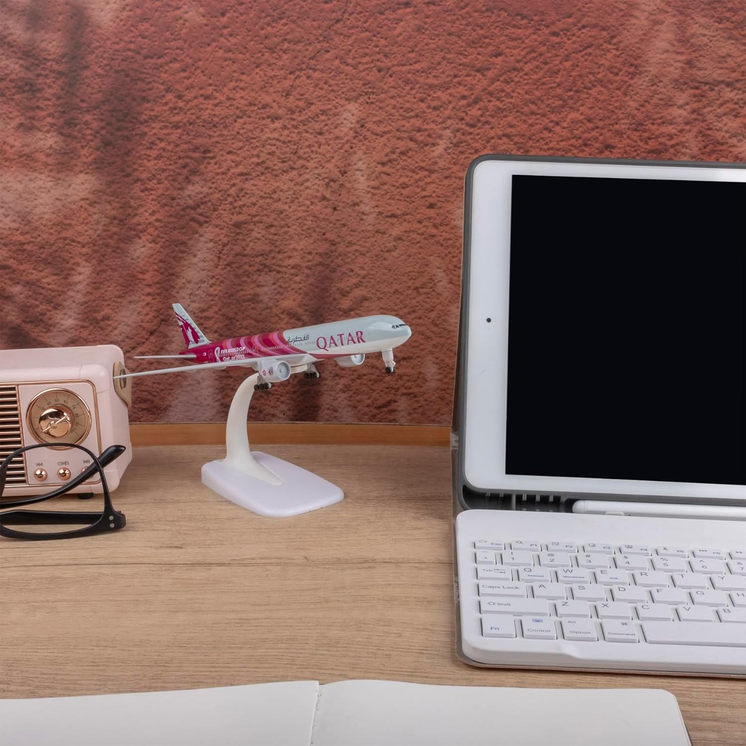1:300 Scale Qatar World Cup Model Airplane Toy 1:300 Scale Qatar World Cup Model Airplane Toy