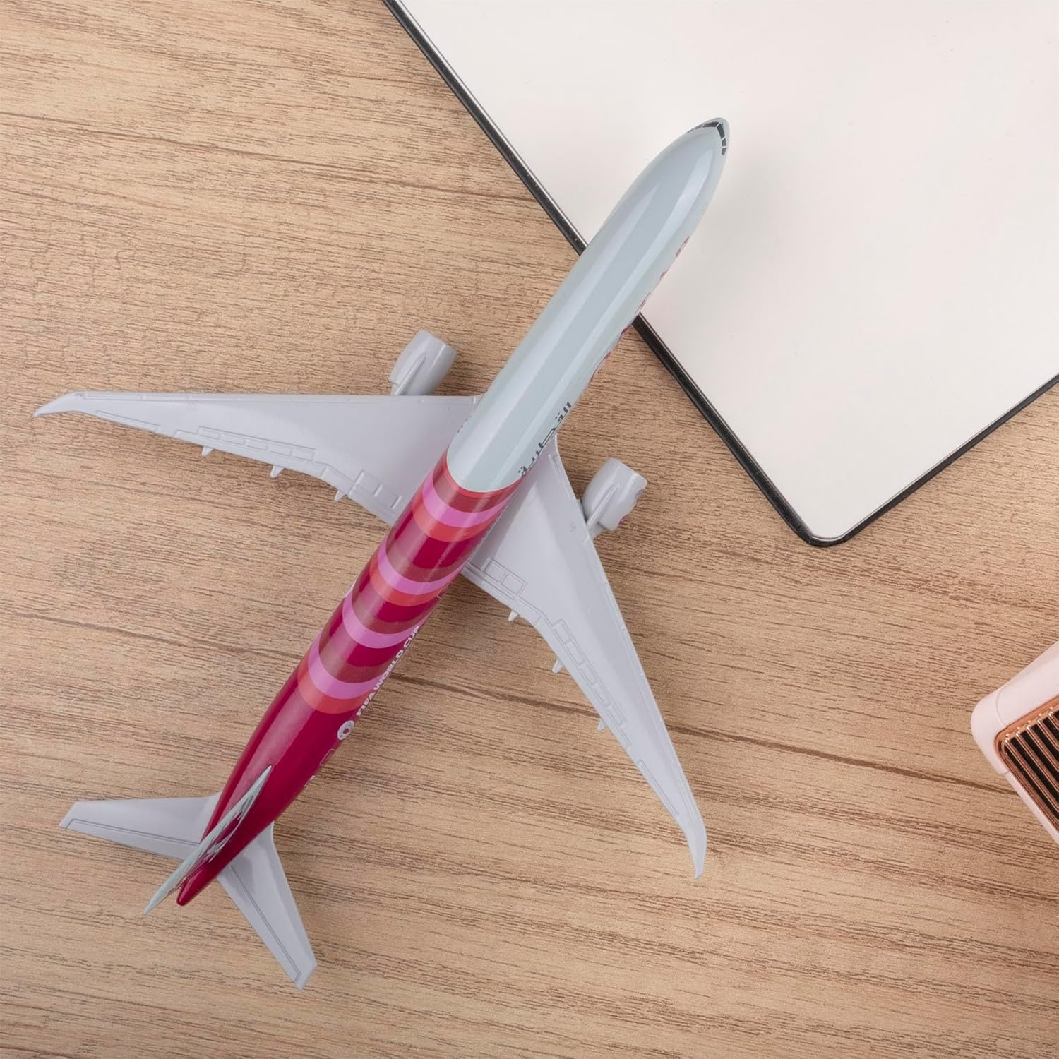 1:300 Scale Qatar World Cup Model Airplane Toy 1:300 Scale Qatar World Cup Model Airplane Toy