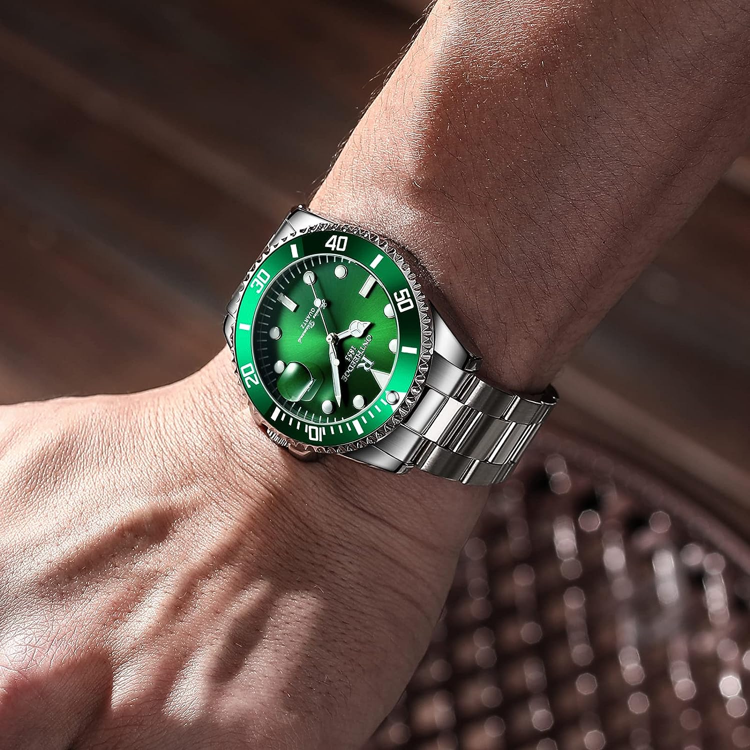 R ONTHEEDGE Mens Quartz Wrist Watch Luminous Business Watch W107710 R ONTHEEDGE Mens Quartz Wrist Watch Luminous Business Watch W107710