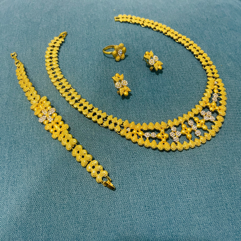 Indian Gold Colour Necklace Set For Women S4874127 - TUZZUT Qatar Online Shopping