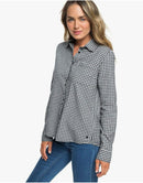 Roxy Women's Concrete Streets Stripe Shirt   5901 - TUZZUT Qatar Online Shopping