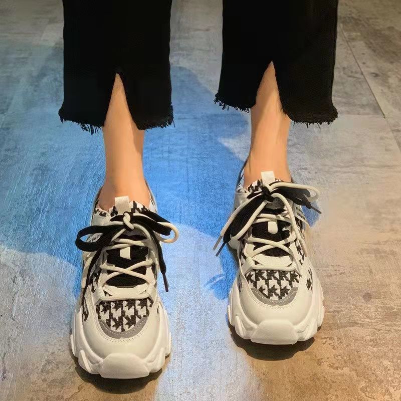 Fashion Casual Shoe Patchwork Plaid Shoes Low Cut Leather Lightweight Sneakers 516989 - TUZZUT Qatar Online Shopping