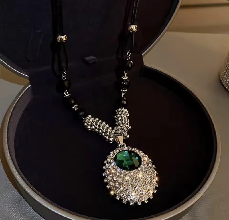 Green Crystal Rhinestone Round Pendant Women Girl Vintage Necklace S4740652 - TUZZUT Qatar Online Shopping