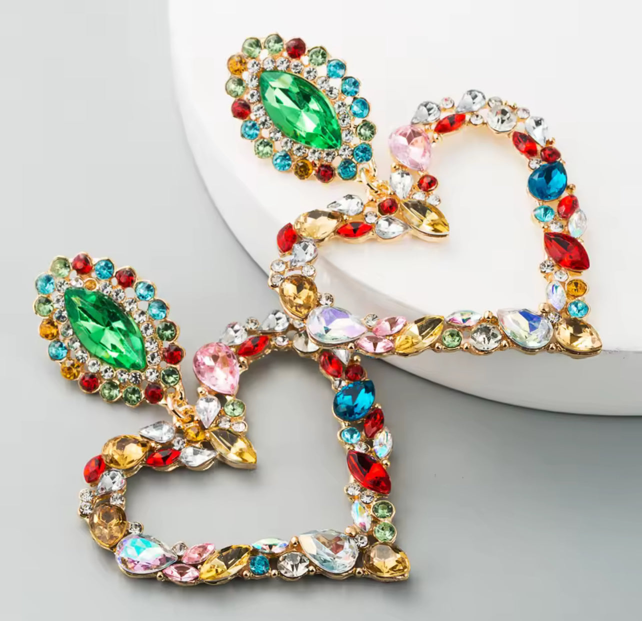 RAINBOW RHINESTONE HEART STATEMENT DROP EARRINGS S4629050 RAINBOW RHINESTONE HEART STATEMENT DROP EARRINGS S4629050