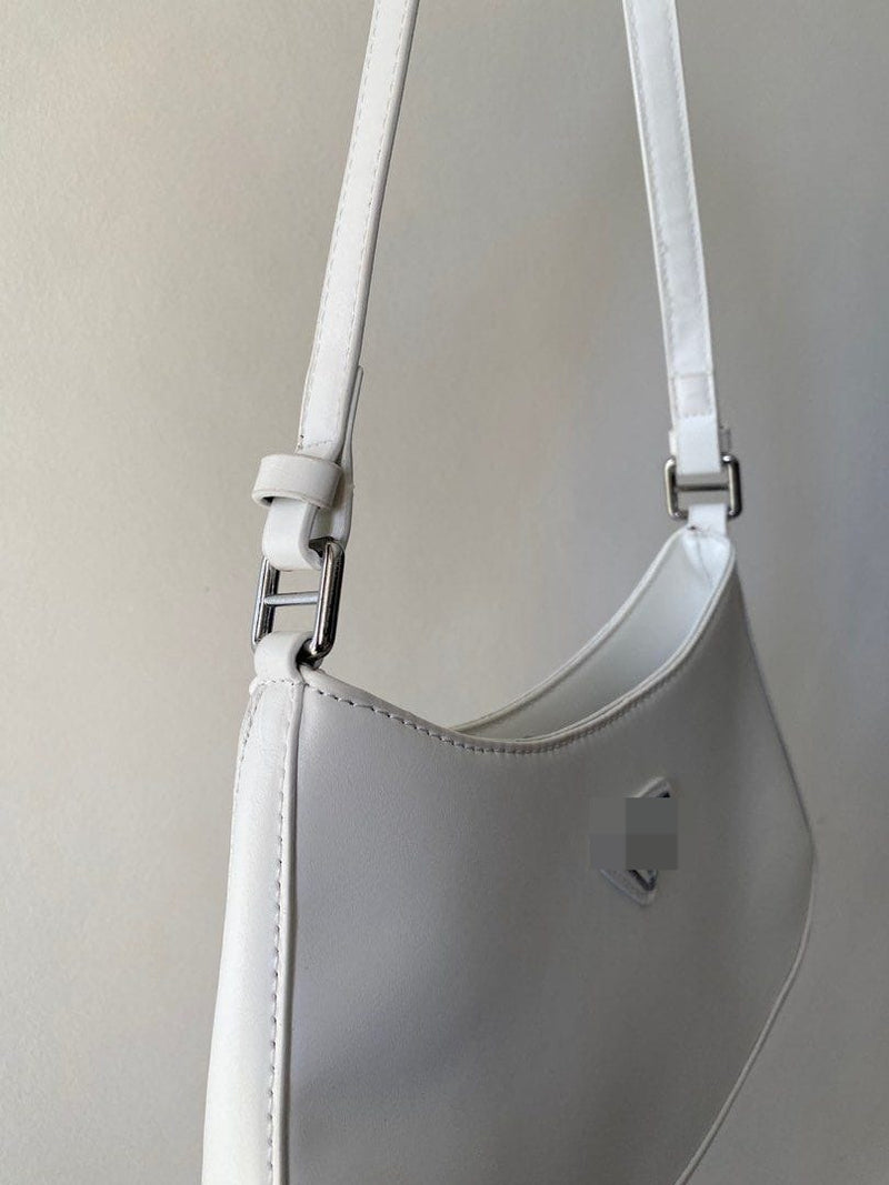 womens white Shoulder Bag  - B85669