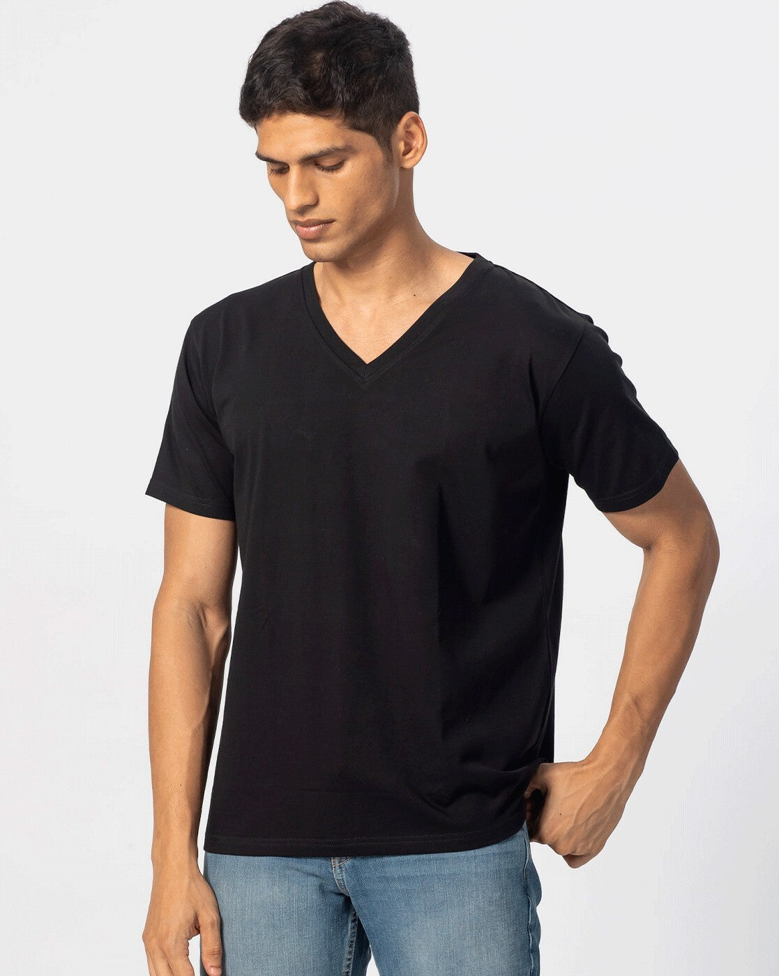 Men's Eversoft Cotton V-Neck T-Shirt Stay Tucked S4729110 Men's Eversoft Cotton V-Neck T-Shirt Stay Tucked S4729110