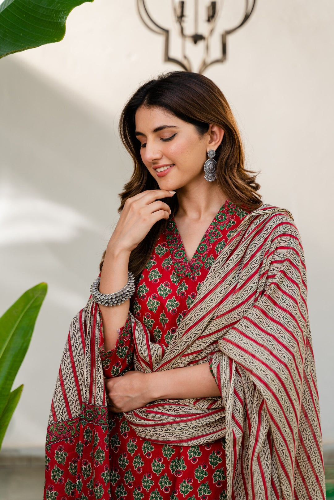 Women Cotton Mix Kurta Pant Dupatta Set - TPS300 Women Cotton Mix Kurta Pant Dupatta Set - TPS300