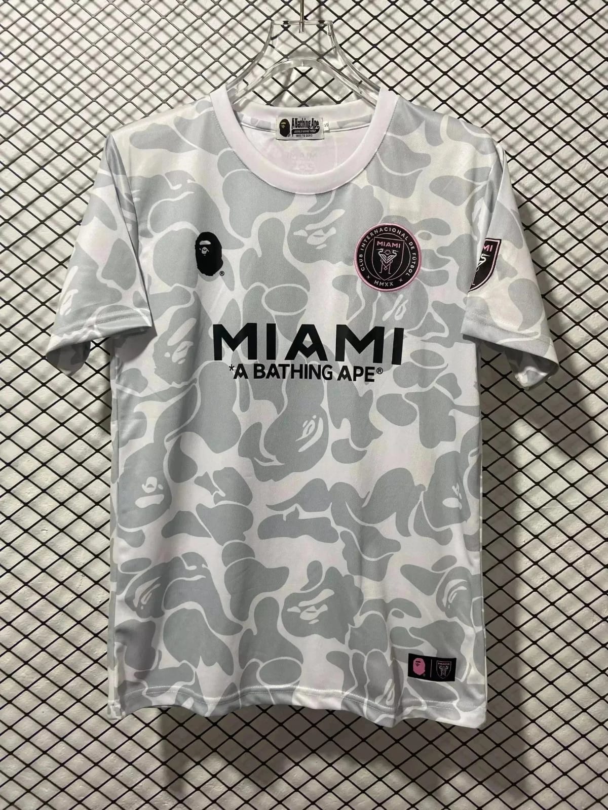 NEW A Bathing Ape BAPE x Inter Miami Camo Tee White CL3250 NEW A Bathing Ape BAPE x Inter Miami Camo Tee White CL3250