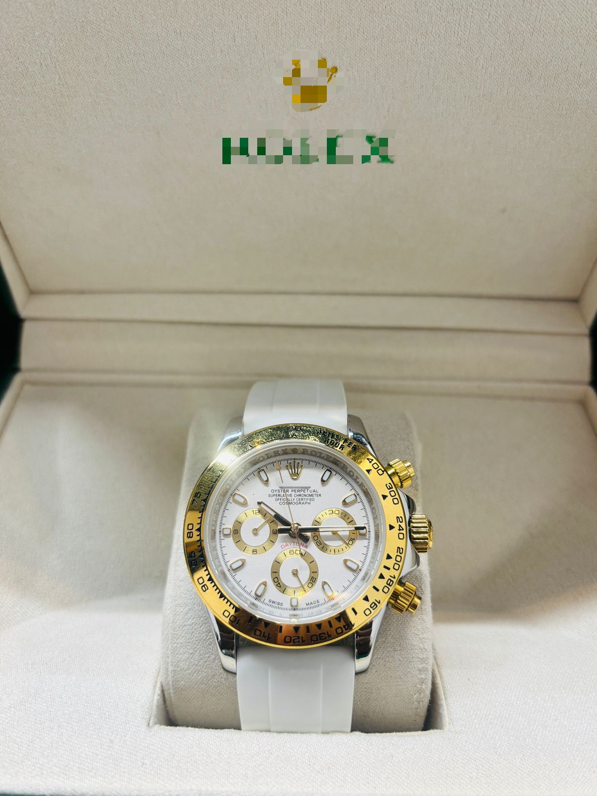 Luxury Day-Date Green Dial White Strap Watch O15248 Luxury Day-Date Green Dial White Strap Watch O15248