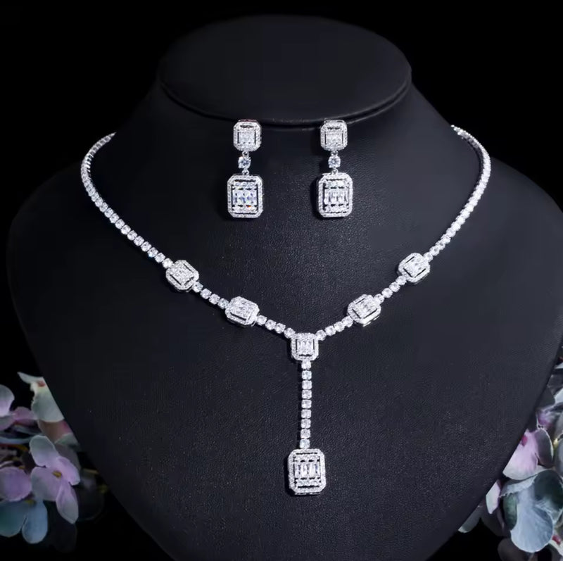 ThreeGraces Geometric Square Earrings Necklace S4684104 - TUZZUT Qatar Online Shopping