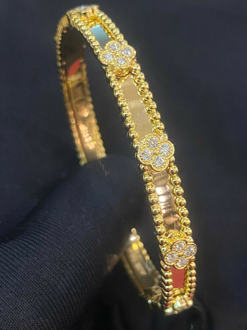 Round Brilliant Cut Diamonds Sweet Clovers Bracelet B052 - TUZZUT Qatar Online Shopping