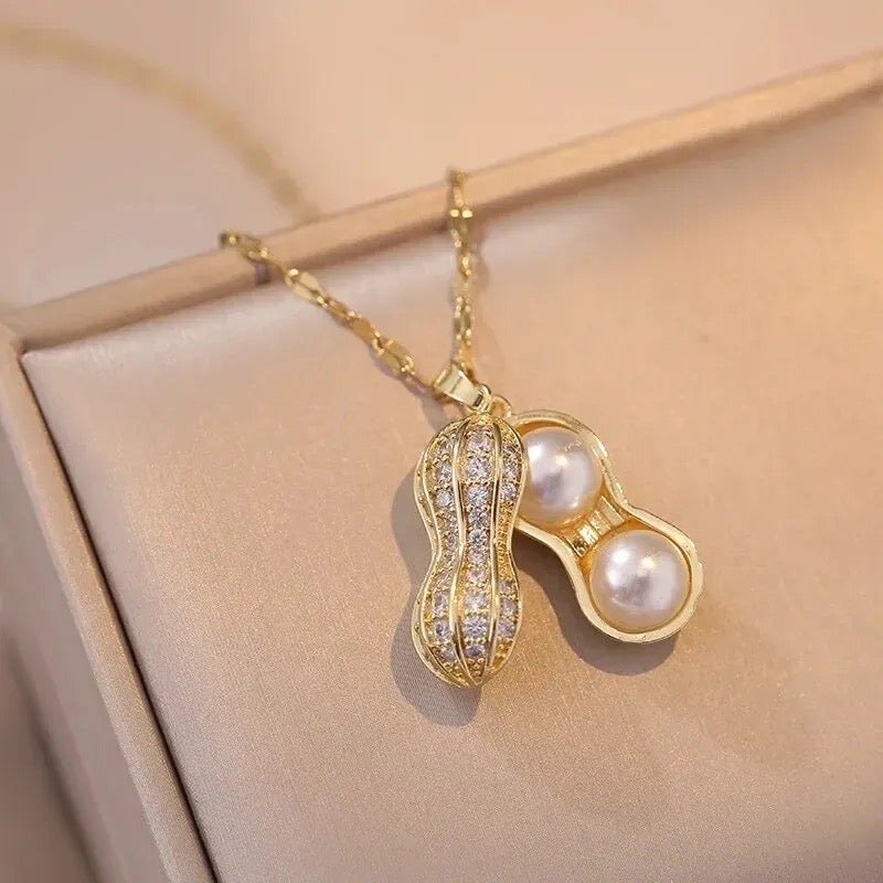 Elegant Women's Necklace Peanut Pendant Micro-inlaid Zirconia Pearls Niche Design High-end Clavicle Chain X449726 - TUZZUT Qatar Online Shopping