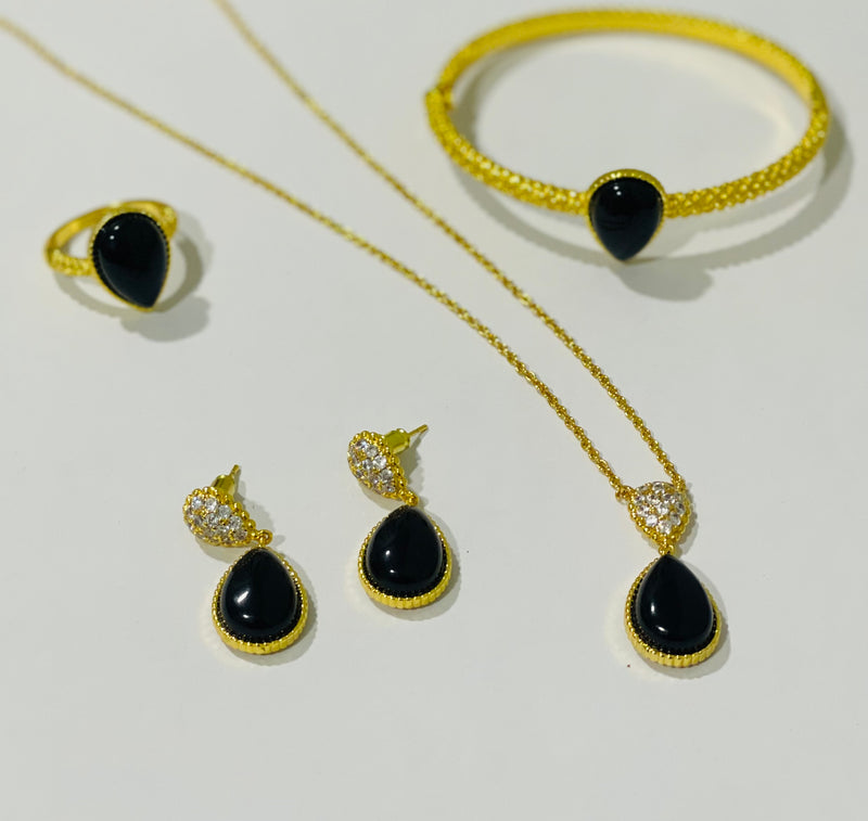 4pcs Women Fashion Necklace Set S3497130 - TUZZUT Qatar Online Shopping