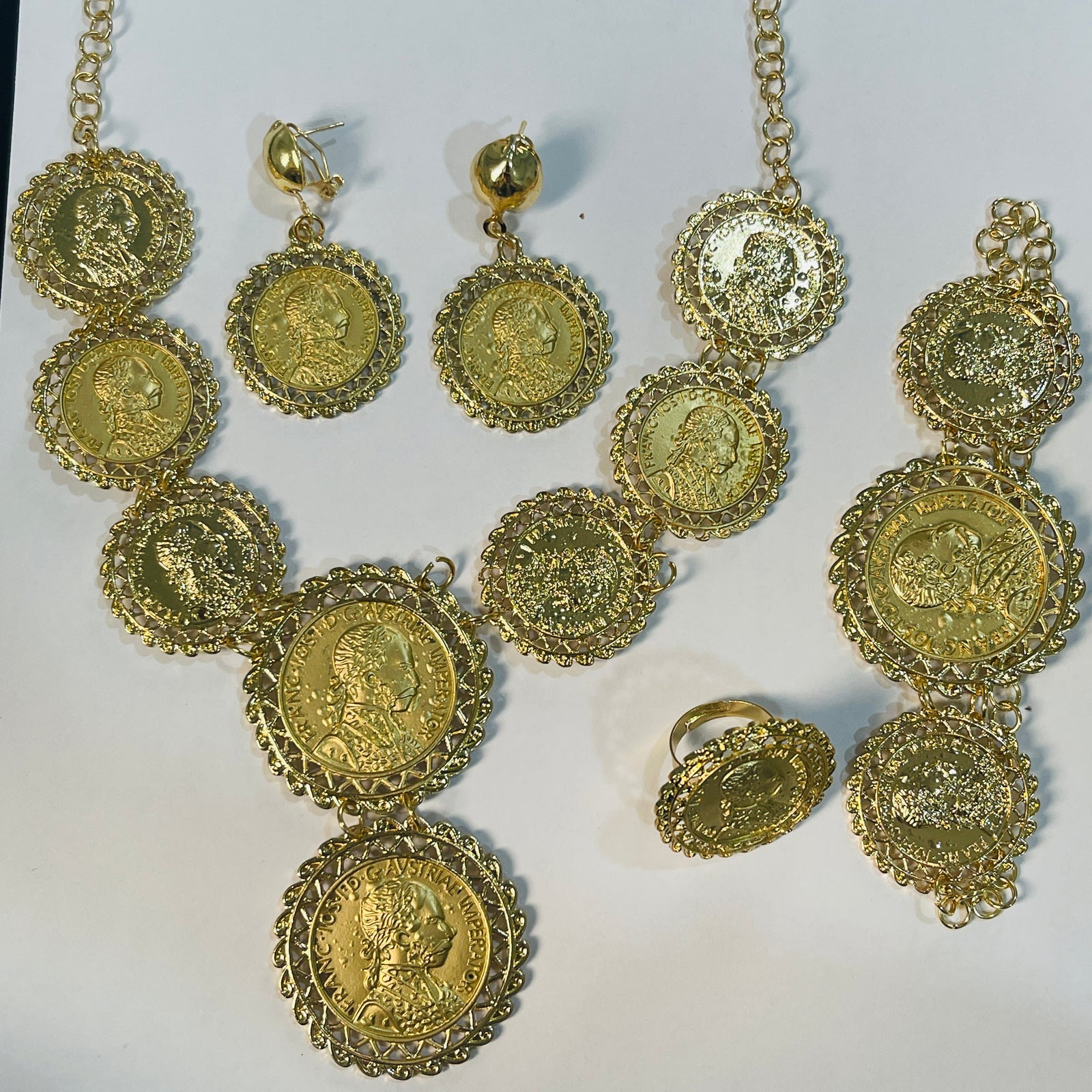 Jewelry Set Of Earrings Pendant Necklace For Women S4676604