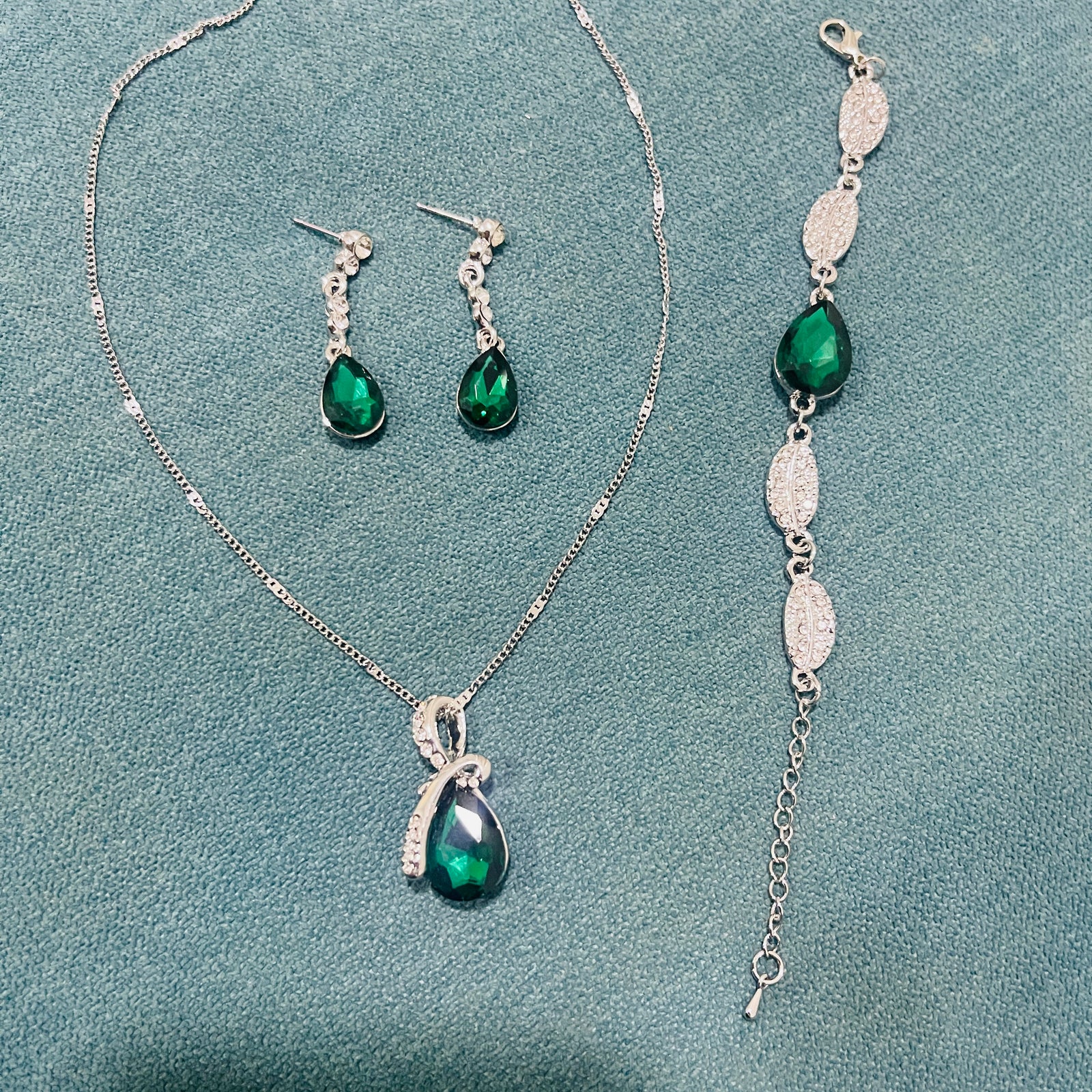 Womens Necklace And Earrings S855950 Womens Necklace And Earrings S855950
