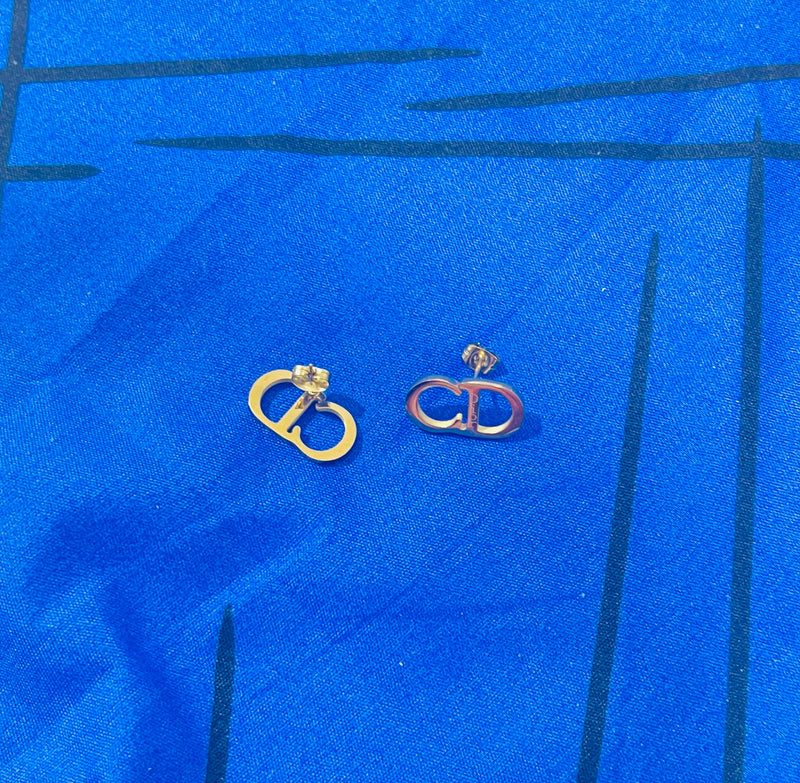 Alphabet Letter Earrings Women's Luxury Gold Earrings Personality Design Sense Simple Earrings X4456971