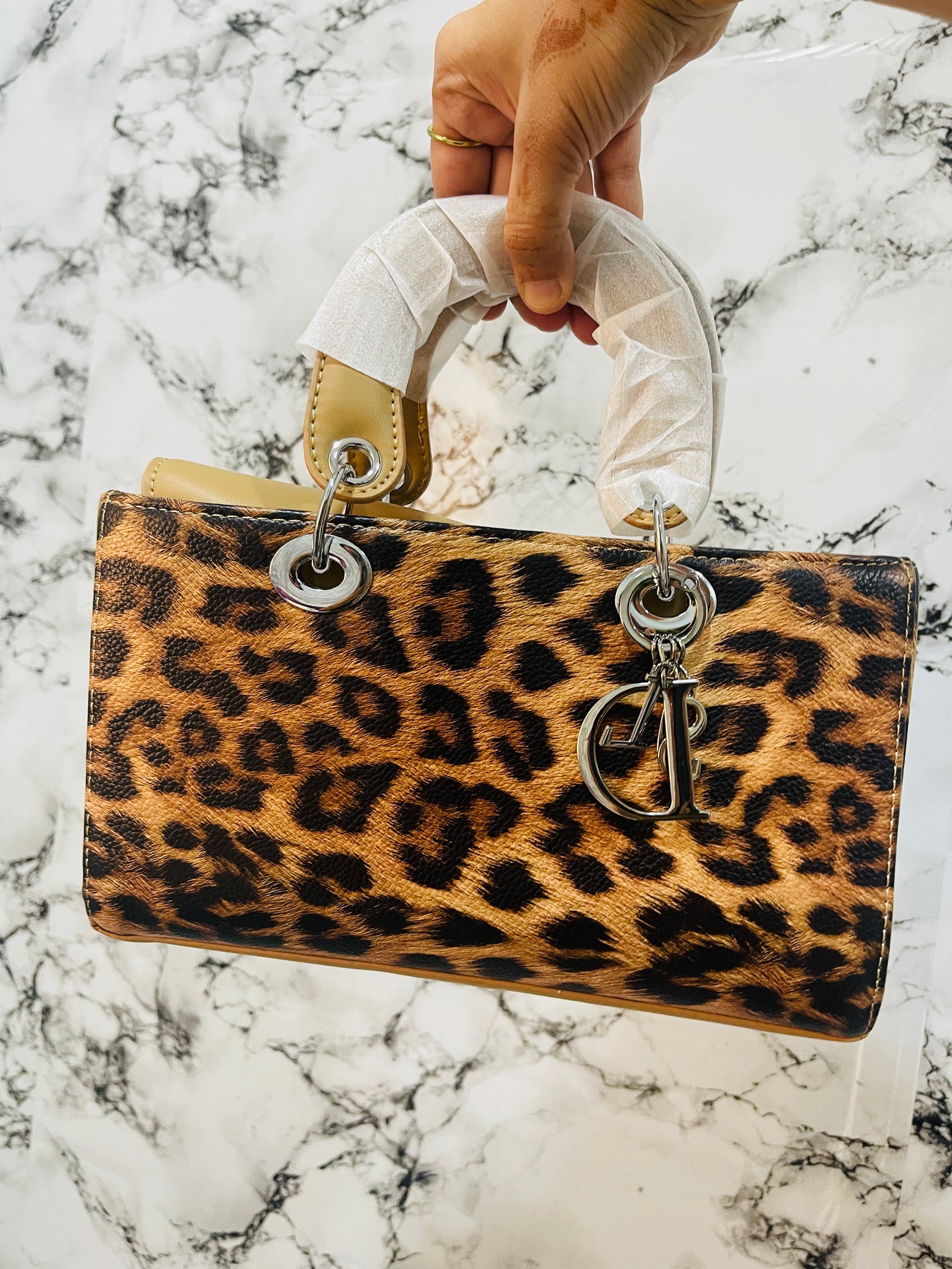 Womens Hand Bag - 580823 Womens Hand Bag - 580823