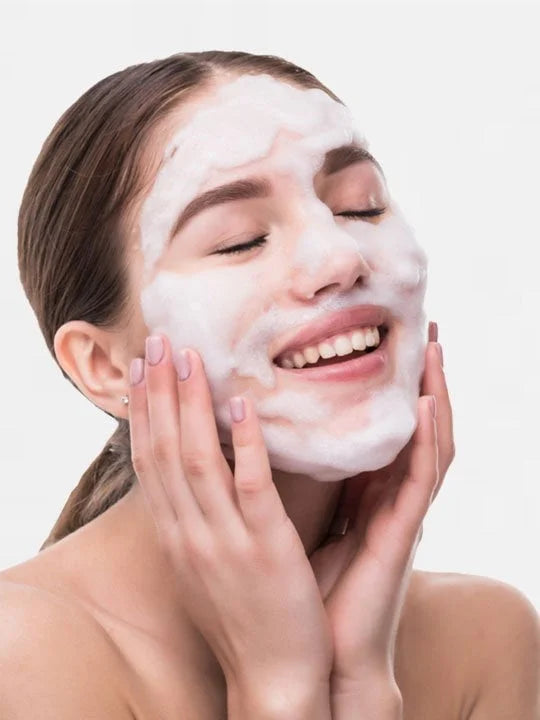 Golden Pearl Foaming Face Wash 75 ml Golden Pearl Foaming Face Wash 75 ml