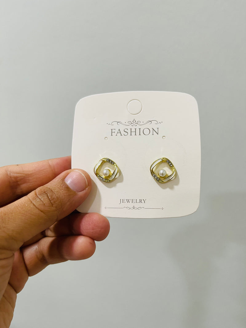 Women Fashion Simple Design Earrings - Tuzzut.com Qatar Online Shopping