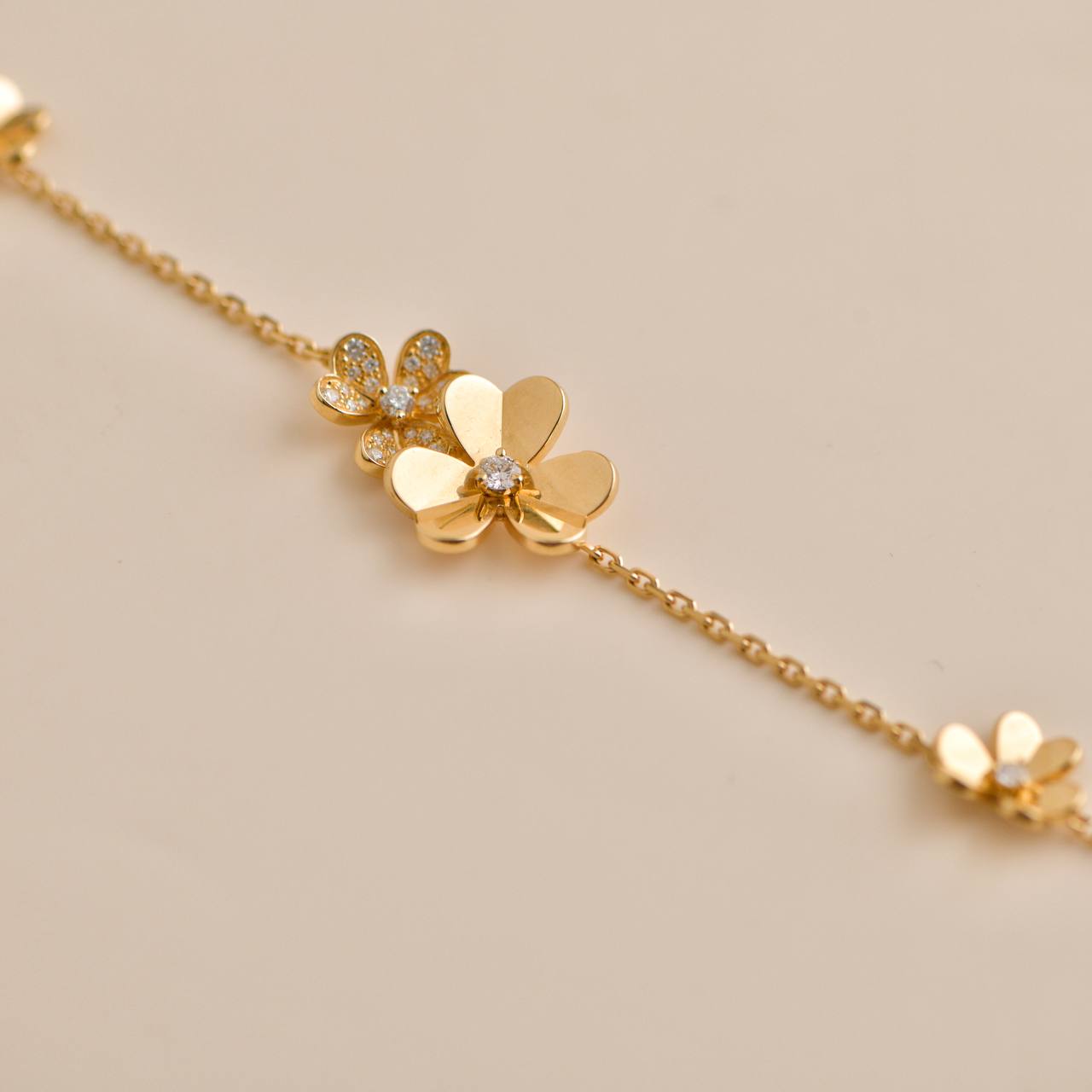 Frivole Diamond Yellow Gold Bracelet S504891336 Frivole Diamond Yellow Gold Bracelet S504891336