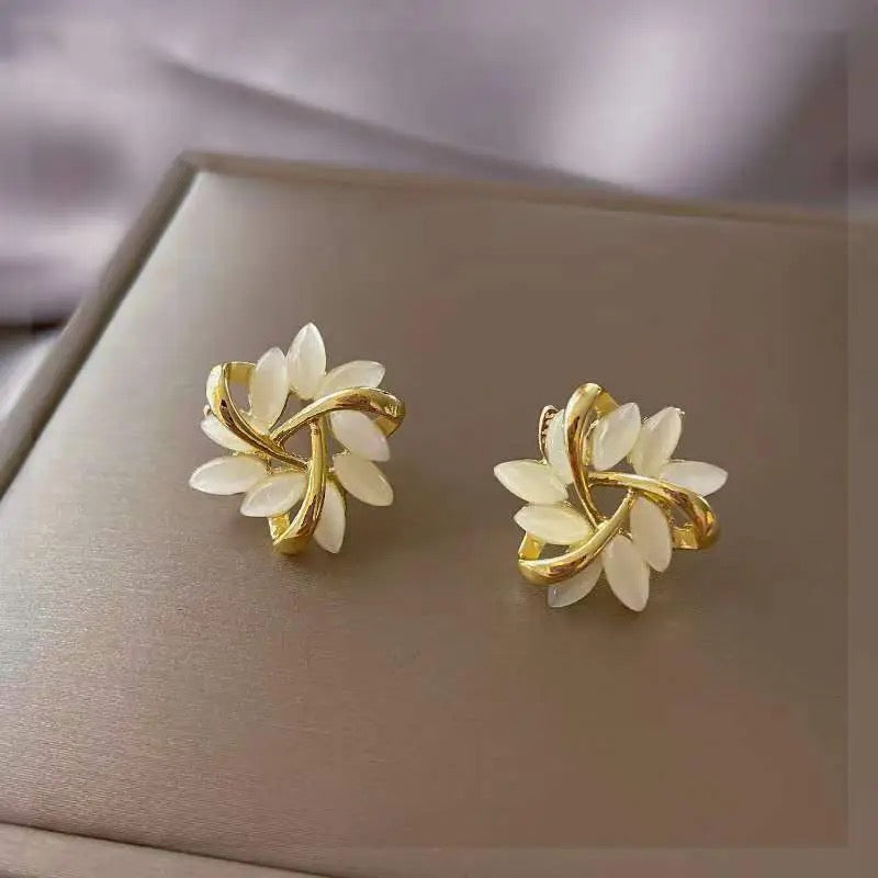 Circle Stud Earrings For Woman Classic Jewelry Girl's Fashion Unusual Earrings - Tuzzut.com Qatar Online Shopping
