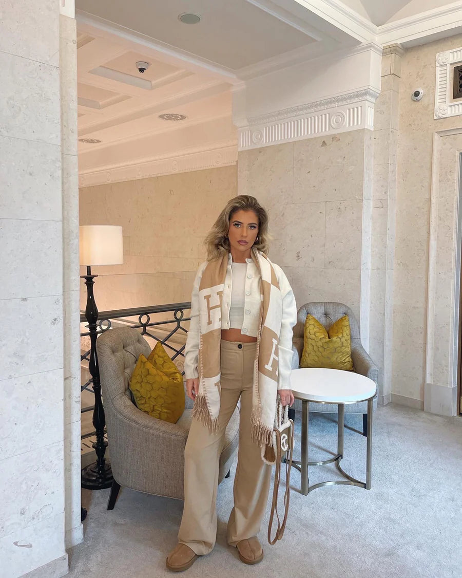 Designer Wool Scarf S4772183 Designer Wool Scarf S4772183
