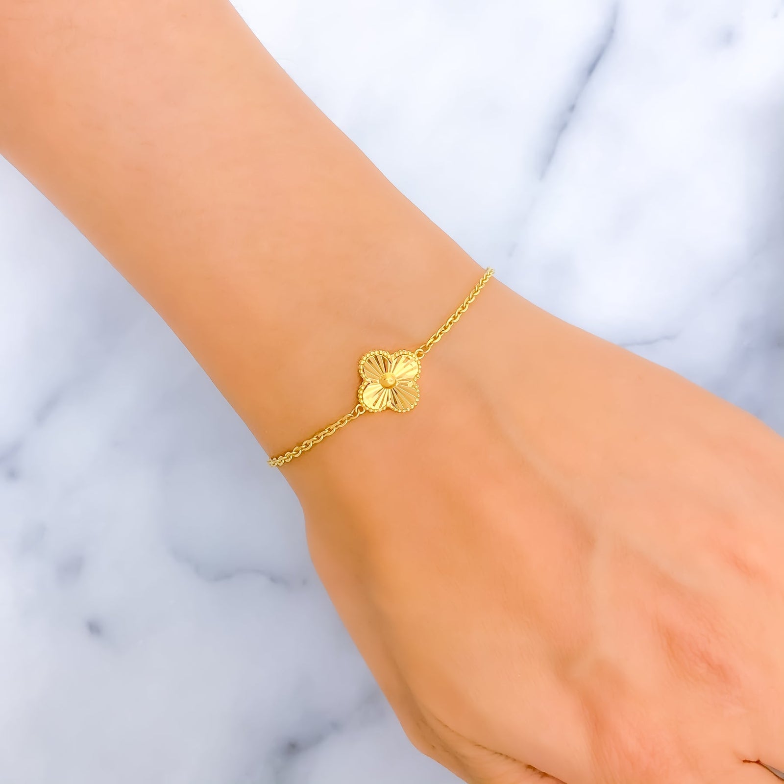 Lightweight Modest Bracelet L852 Lightweight Modest Bracelet L852