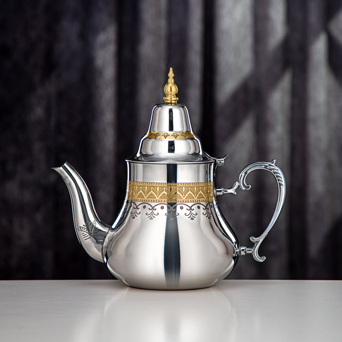 Almarjan Teapot Stainless Steel, Silver & Gold, 1.5L - Sahara Collection (STS0013168)