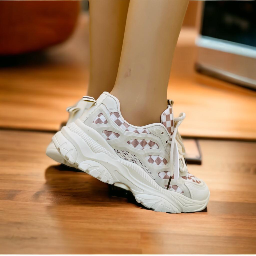 Women's High Soled Sneaker Fashion Casual Shoe L83-2 W/B Women's High Soled Sneaker Fashion Casual Shoe L83-2 W/B