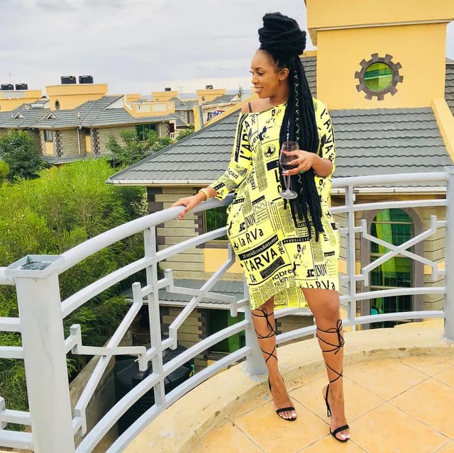 New Stylish Slant Shoulder Loose Letter Print Dress Women Trending Printed Letter Loose Newspaper Dress XL S3852737 New Stylish Slant Shoulder Loose Letter Print Dress Women Trending Printed Letter Loose Newspaper Dress XL S3852737