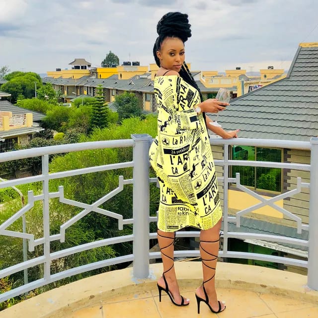 New Stylish Slant Shoulder Loose Letter Print Dress Women Trending Printed Letter Loose Newspaper Dress XL S3852737 New Stylish Slant Shoulder Loose Letter Print Dress Women Trending Printed Letter Loose Newspaper Dress XL S3852737
