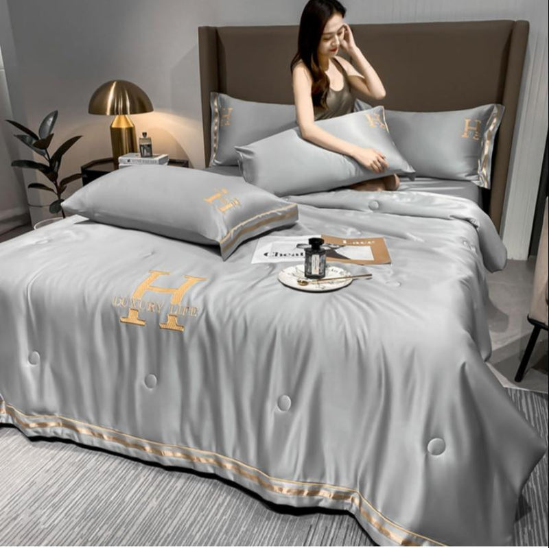 Luxury Life Ice Silk Quilt - New Cool And Comfortable Washable Comforter Quilt - Tuzzut.com Qatar Online Shopping