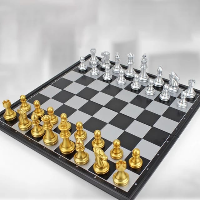 High-end Portable Magnetic Folding Gold and Silver Training Chess High-end Portable Magnetic Folding Gold and Silver Training Chess