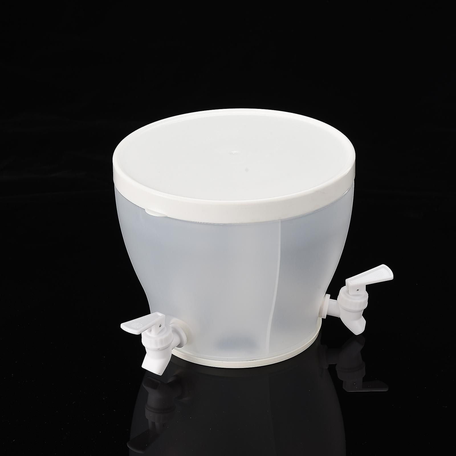 New Rotatable Cold Water Bottle Rotating Bucket PP Capacity 3.5L with Faucet Acrylic New Rotatable Cold Water Bottle Rotating Bucket PP Capacity 3.5L with Faucet Acrylic
