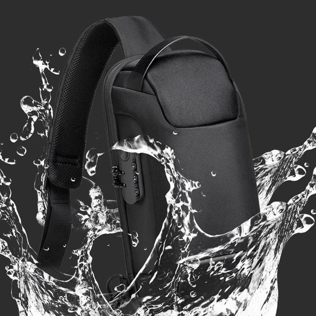 Anti-Theft Short Travel Bag for Men Waterproof USB Male Crossbody Bag S4370202