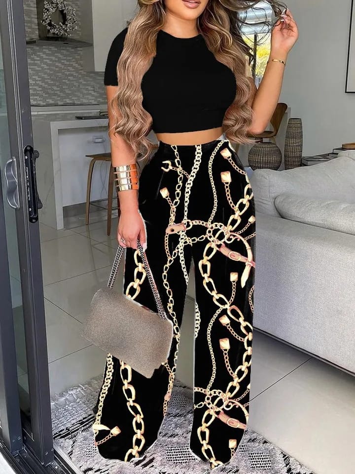 Plain Crop Top & Floral Print Pants Set Plain Crop Top & Floral Print Pants Set