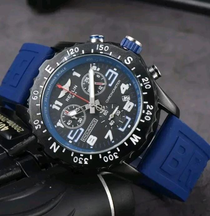 Mens Watch in Breitlight S52332 Mens Watch in Breitlight S52332