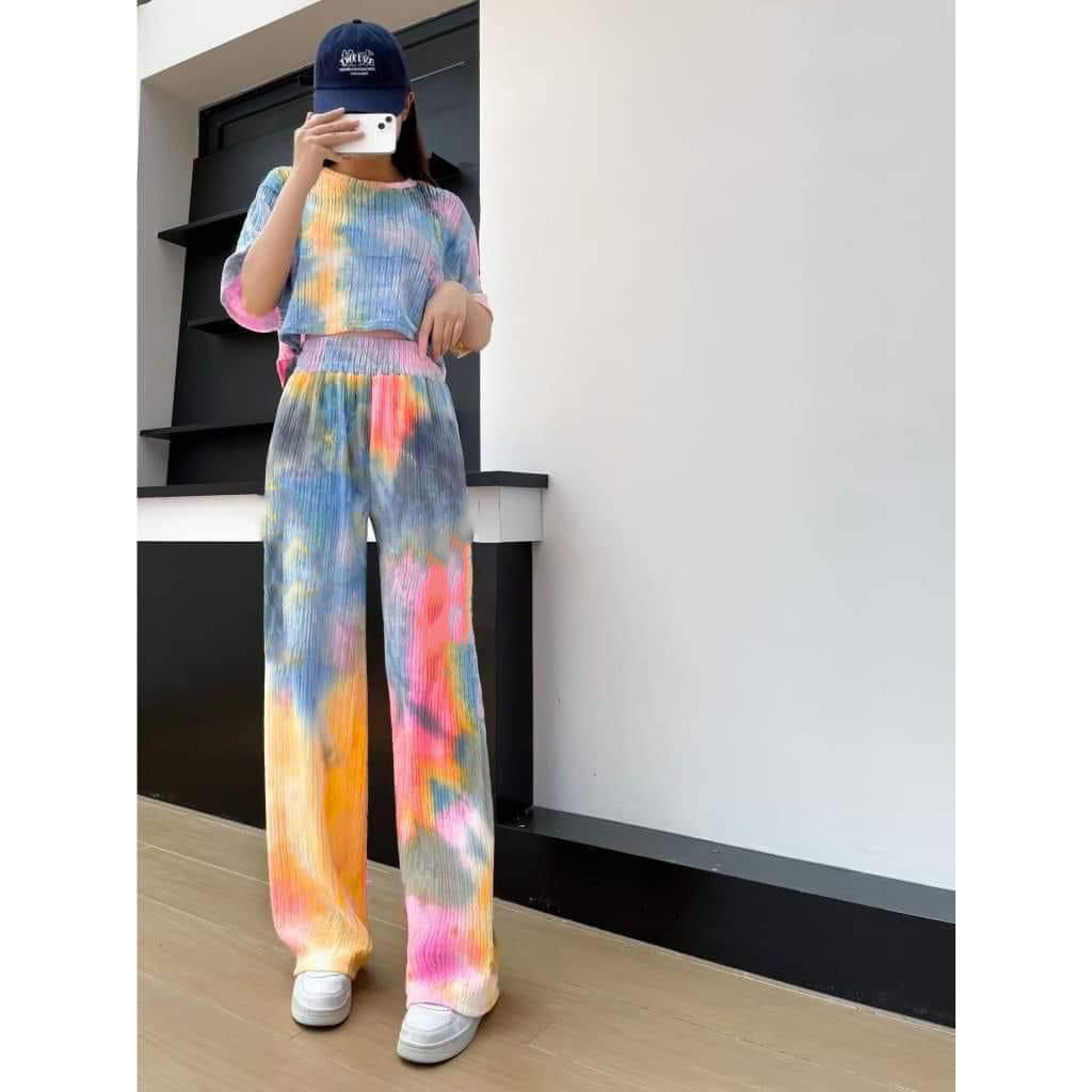 Women's Colourful Summer Lycra Co-ord 2 Pcs Set Women's Colourful Summer Lycra Co-ord 2 Pcs Set