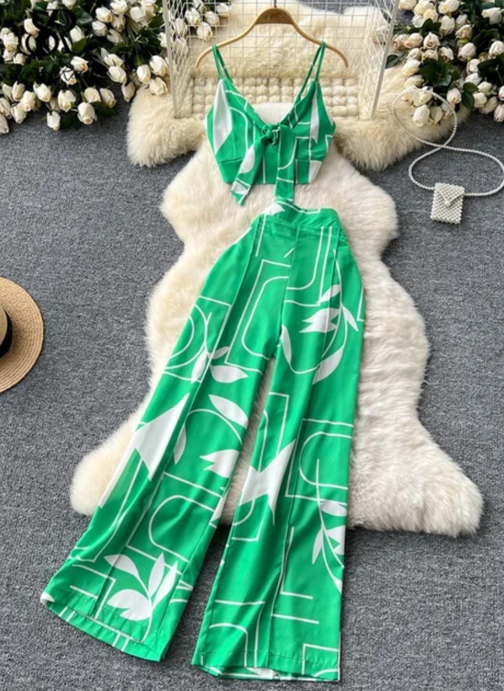 2 Pcs Spaghetti Strap Crop Tops + High Waist Wide Leg Long Pants Fashion Print Sets L 389004 2 Pcs Spaghetti Strap Crop Tops + High Waist Wide Leg Long Pants Fashion Print Sets L 389004