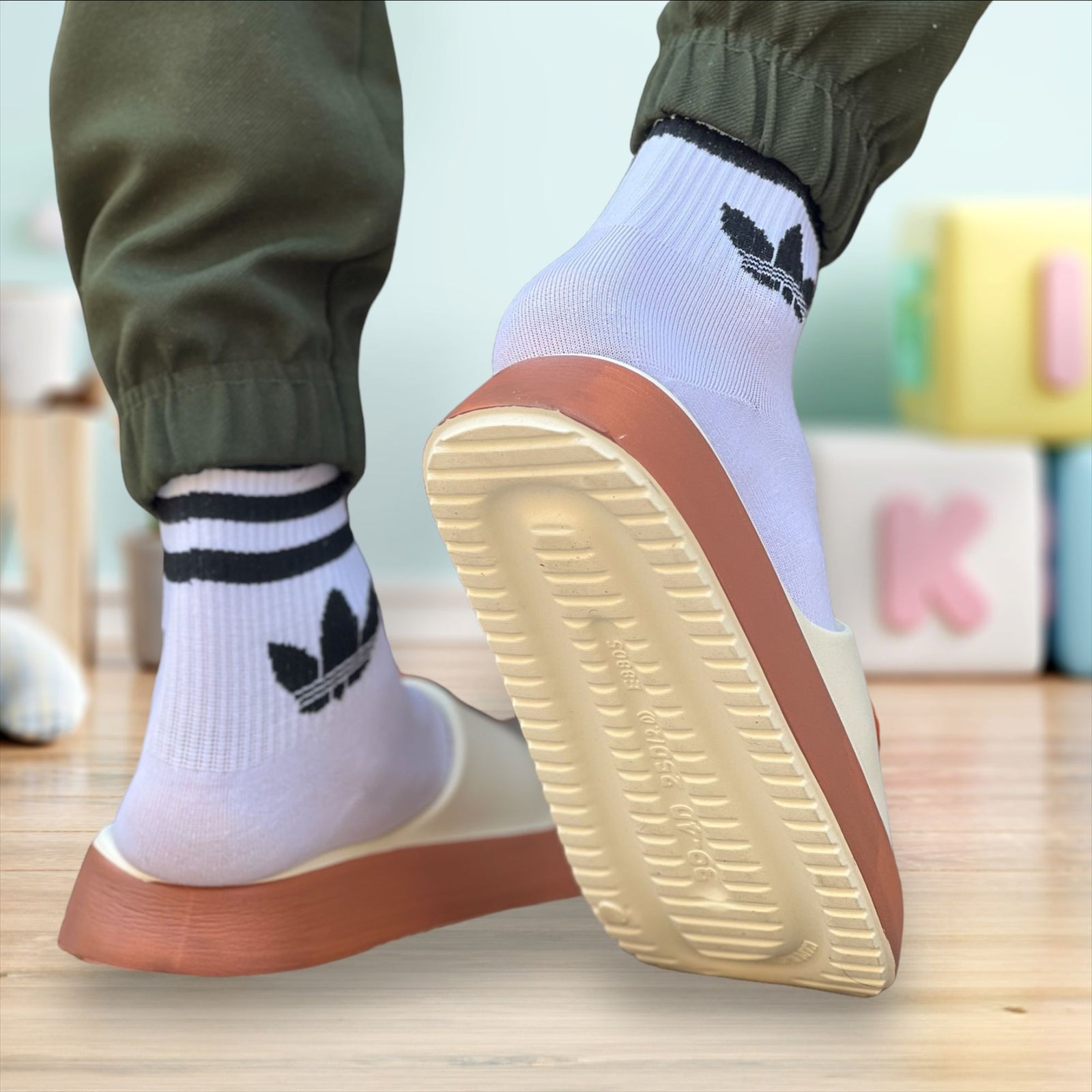 Women's Fashion Cartoon Cute Slip On Slipper E8805-2 Women's Fashion Cartoon Cute Slip On Slipper E8805-2