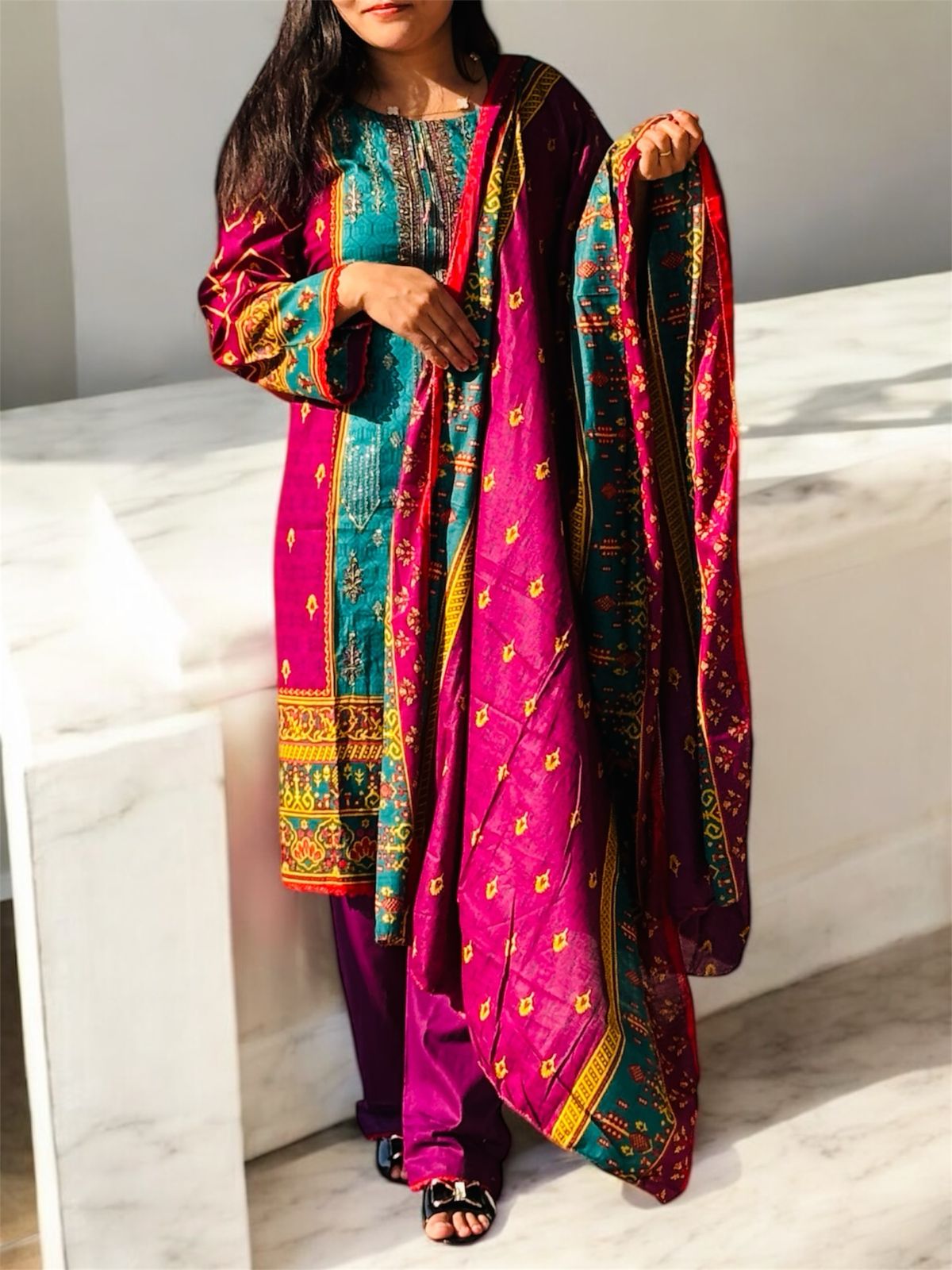 Women Fashion Viscose Kurta Pant Dupatta Set AK-582 Women Fashion Viscose Kurta Pant Dupatta Set AK-582