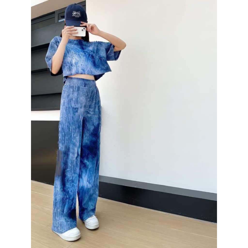 Women's Colourful Summer Lycra Co-ord 2 Pcs Set Women's Colourful Summer Lycra Co-ord 2 Pcs Set